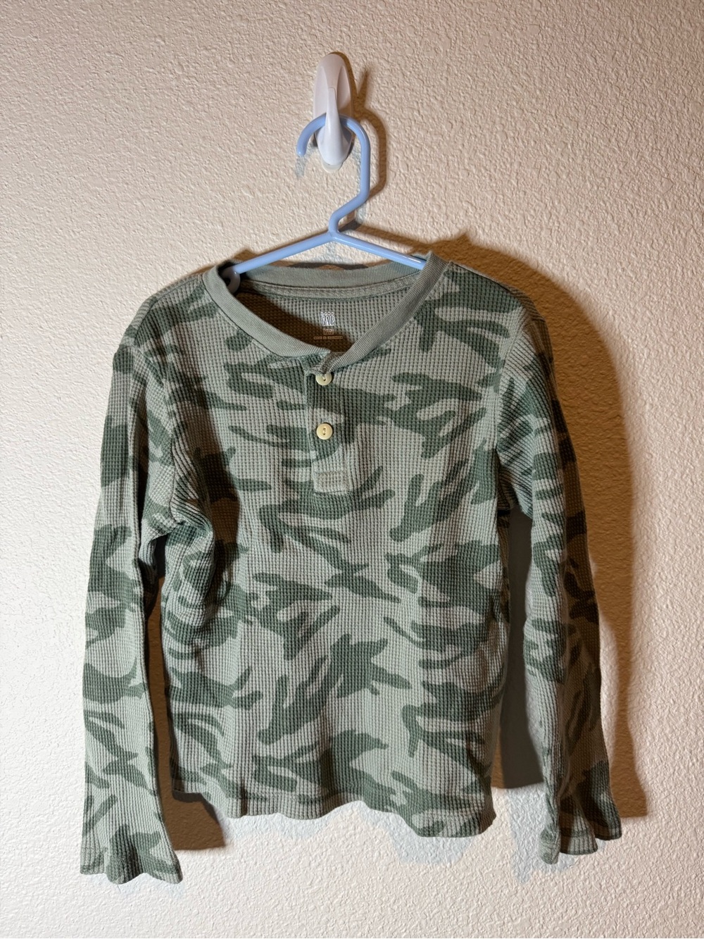 Kids Camo Thermal Henley Long-Sleeve Top - Olive Green